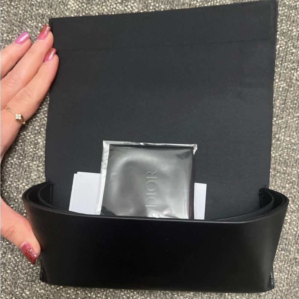 Dior sunglasses case only black - Picture 2 of 5